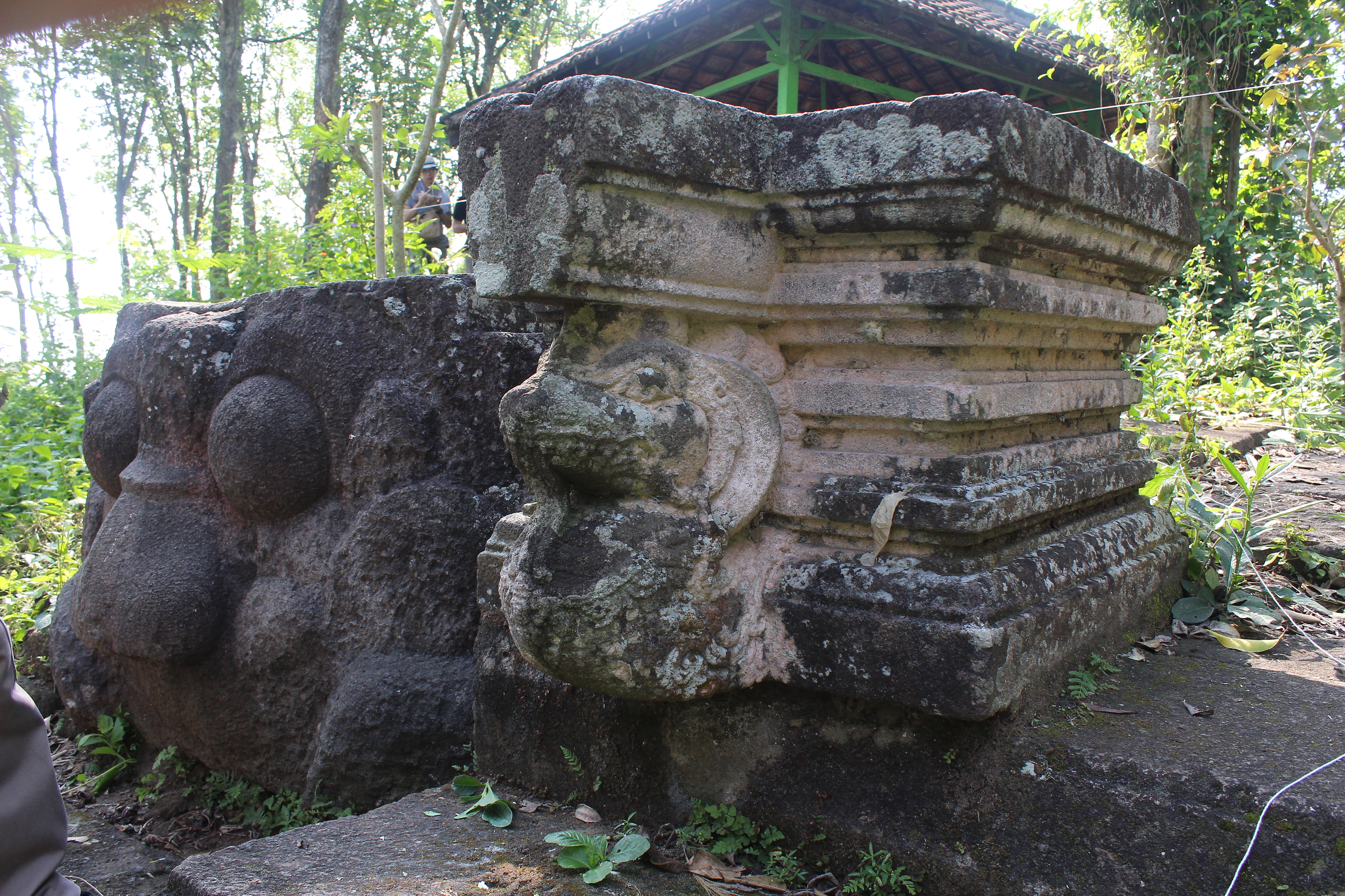 Granite pedestal with serpent supporting the spout